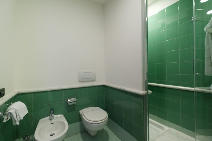 Room 45 of 53