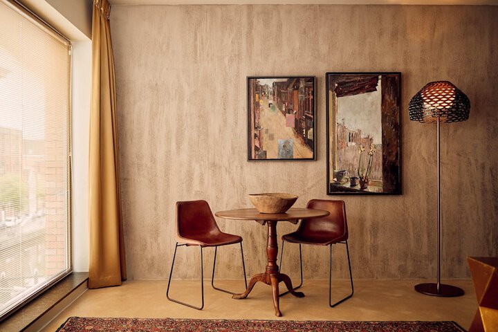 Room 32 of 171
