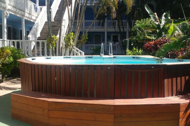 Pool 20 of 35