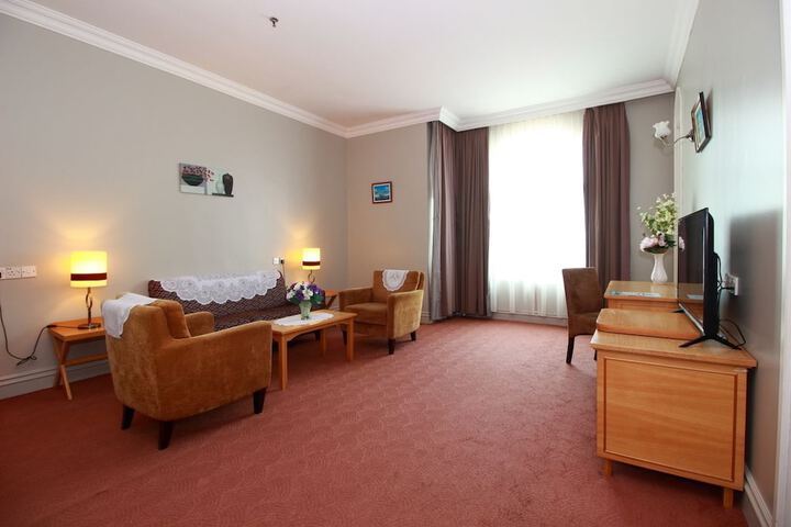 Room 17 of 65