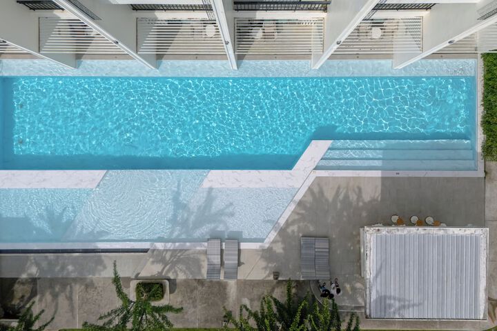 Pool 13 of 25