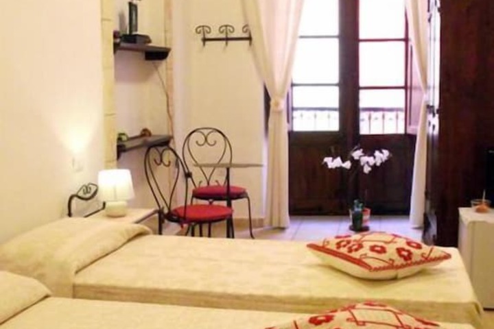 Room 14 of 39