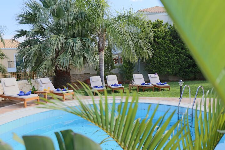 Pools & Facilities