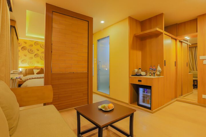 Room 20 of 36