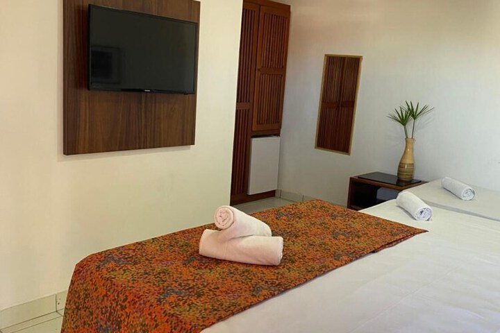 Room 3 of 49