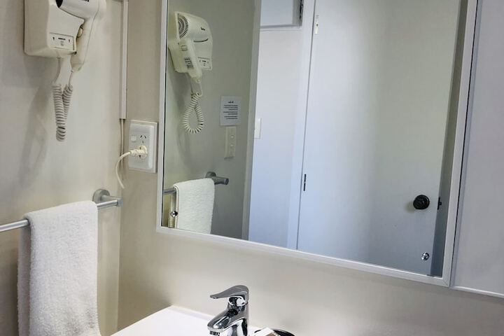 Room 48 of 69