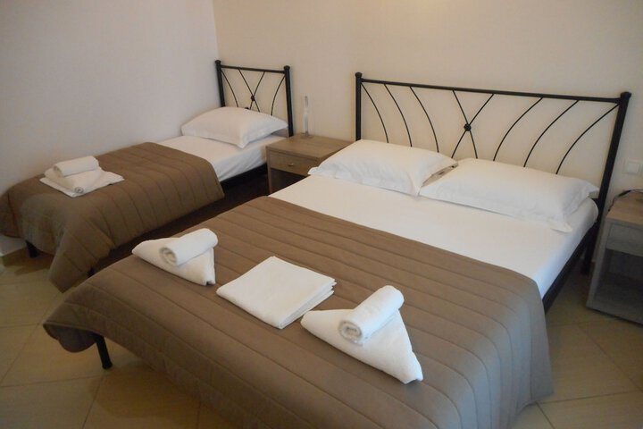 Room 18 of 50