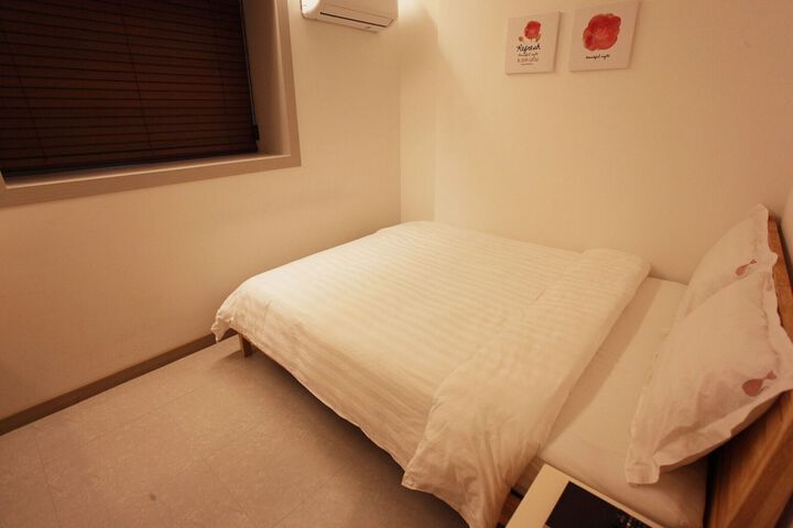 Room 164 of 198