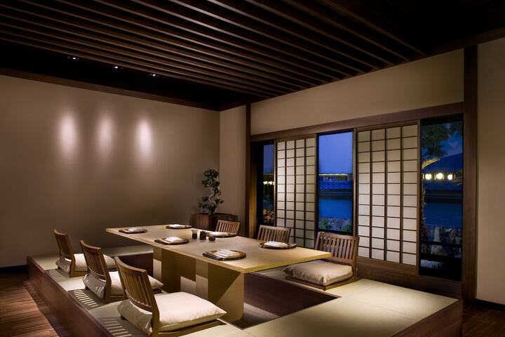 Dining 61 of 111