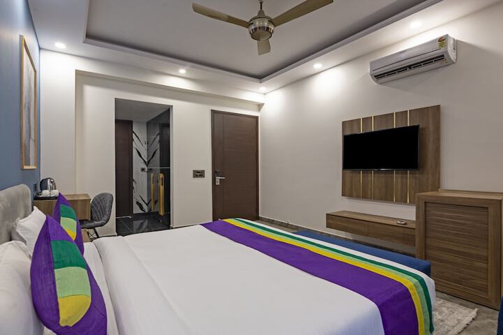 Room 17 of 59