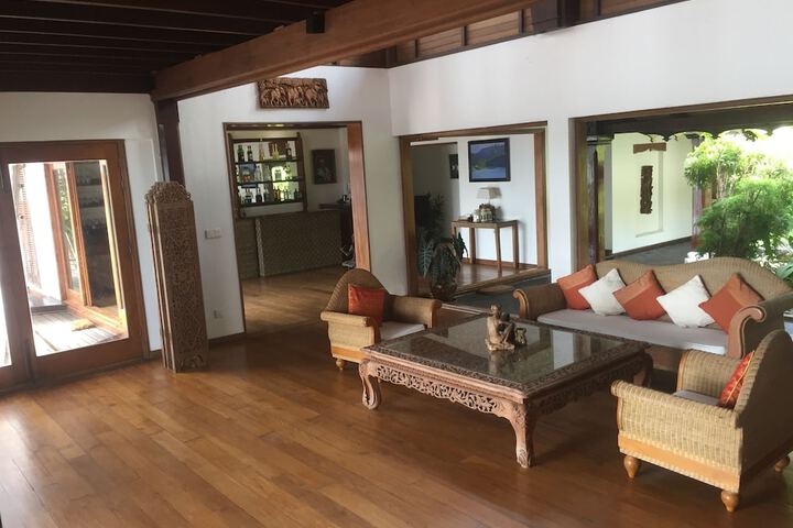 Lobby Photos