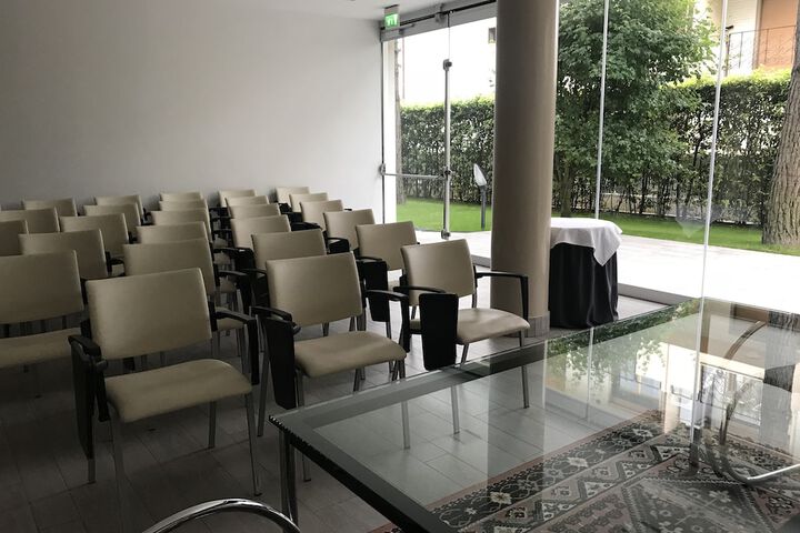 Business Center 47 of 68