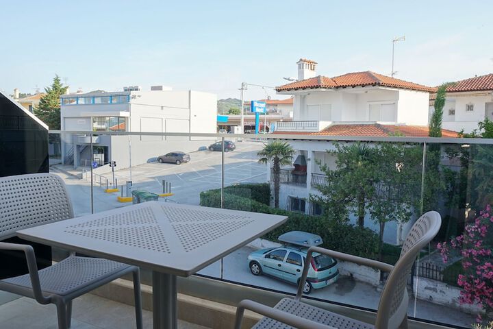 Terrace/Patio 30 of 58