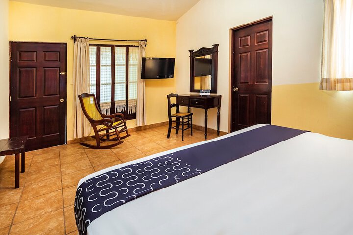 Room 6 of 32