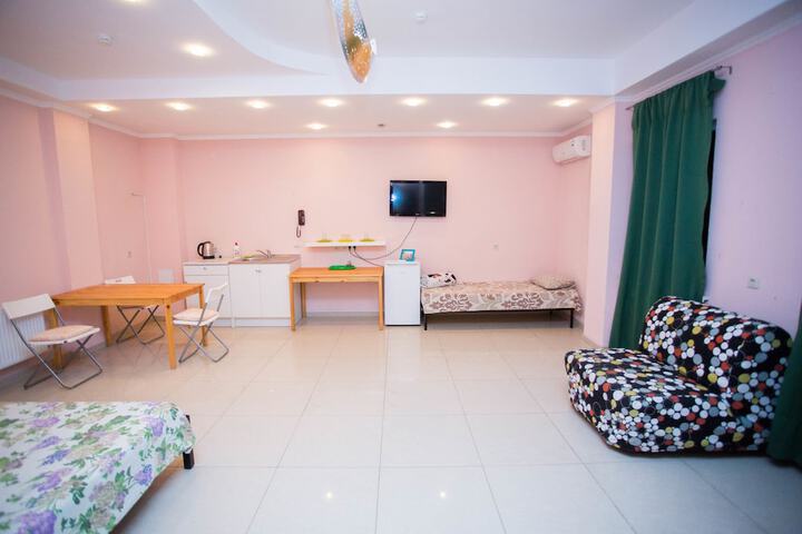 Room 9 of 47