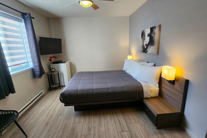 Room 7 of 14