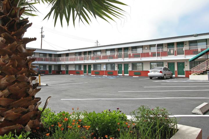 Hotel 5 of 5