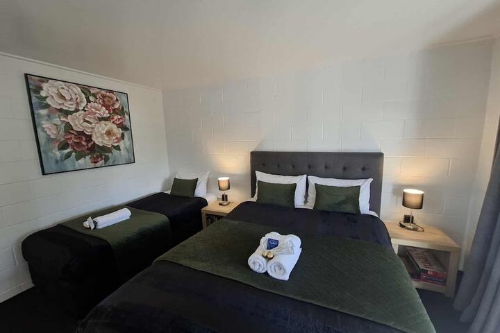 Room 22 of 114
