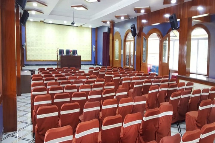 Ballroom/Hall 33 of 35