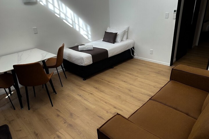 Room 27 of 44