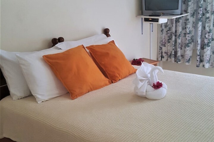 Room 15 of 49