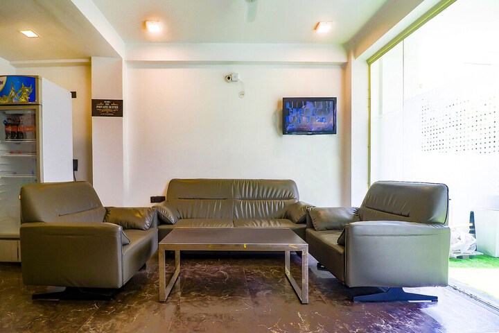 Hotel Interior 10 of 34