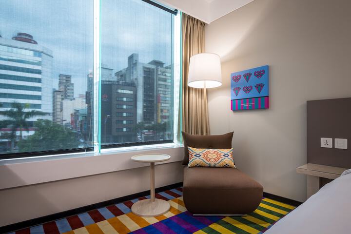 Room 126 of 171