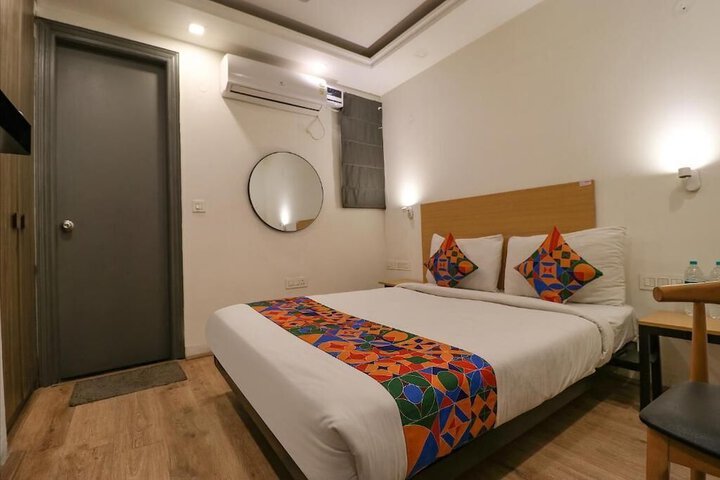 Room 7 of 15