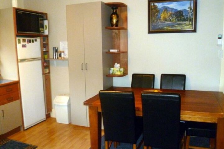 Room 13 of 22