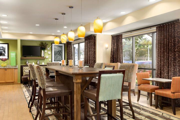 Breakfast area