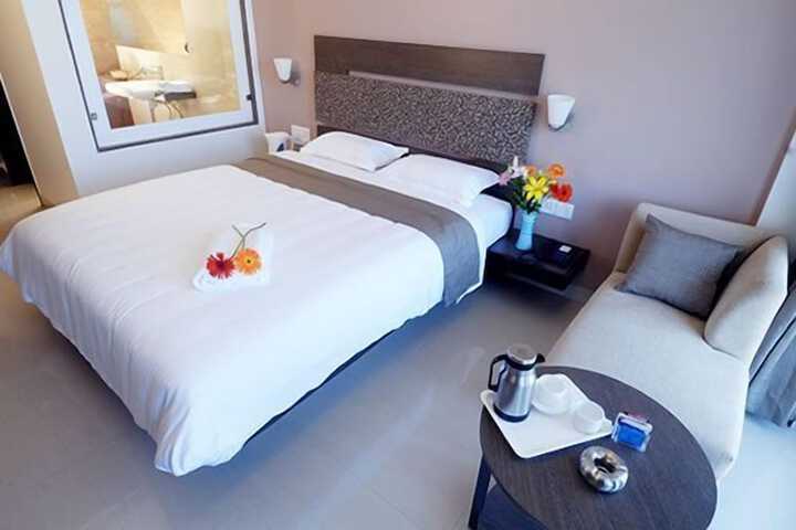Room 8 of 29