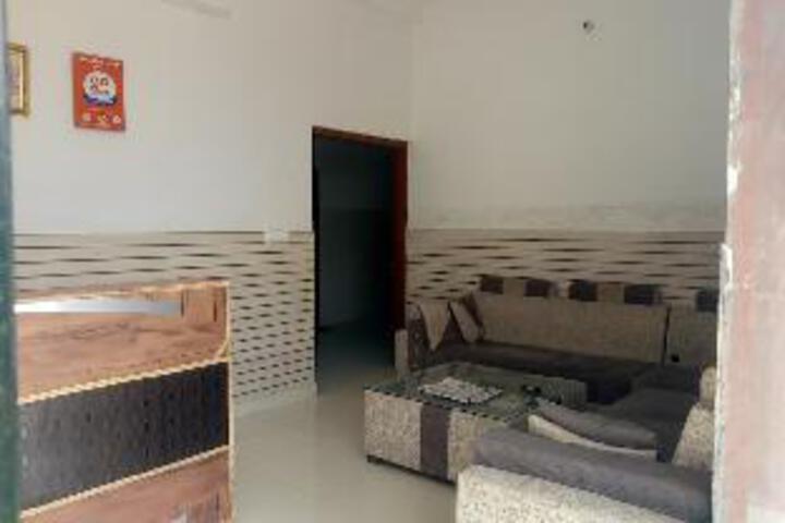 Hotel Interior 6 of 23