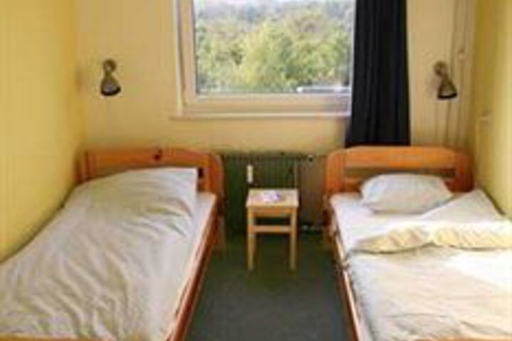 Room 2 of 6