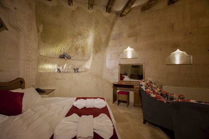 Room 18 of 83