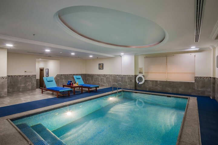Hotel with Pool
