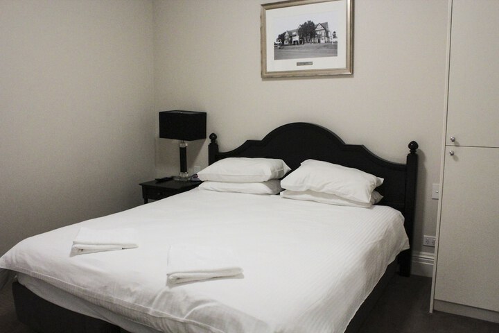 Room 13 of 35