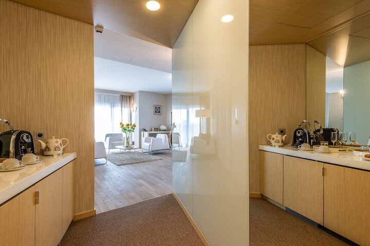 Room 44 of 110