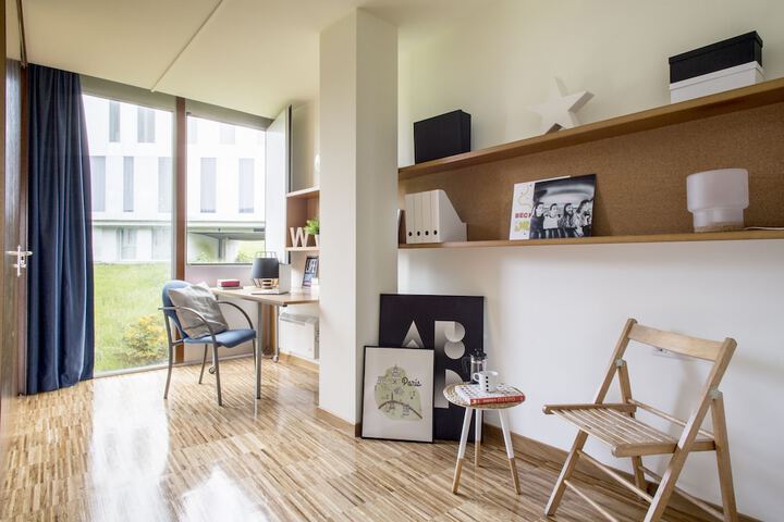 Room 4 of 29
