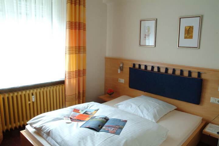 Room 13 of 52