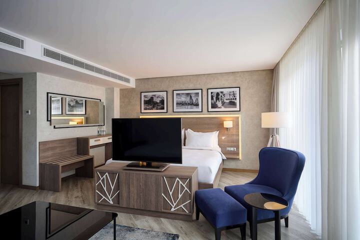 Room 40 of 131
