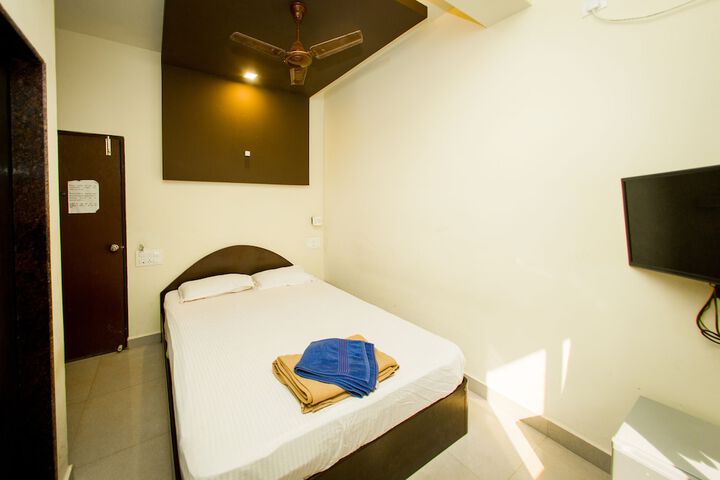 Room 60 of 144