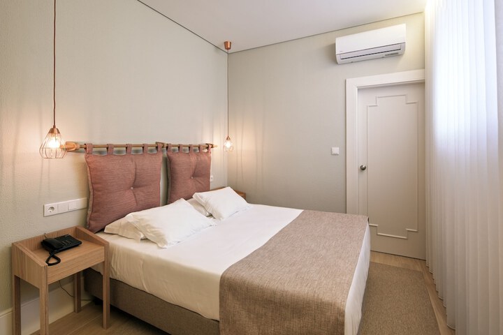 Room 25 of 80
