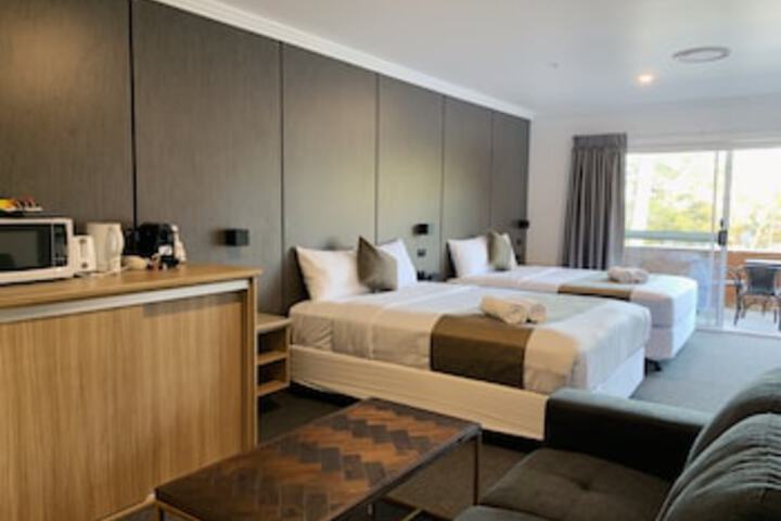 Room 37 of 132