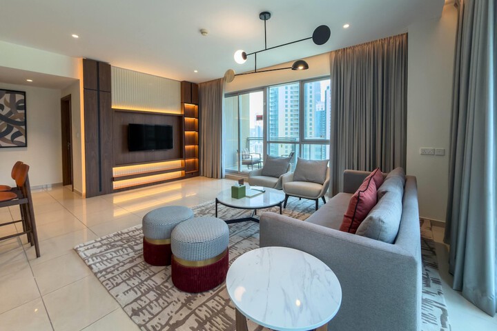 Room 43 of 179