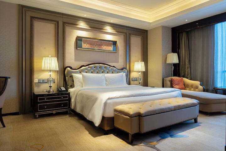 Room 15 of 45