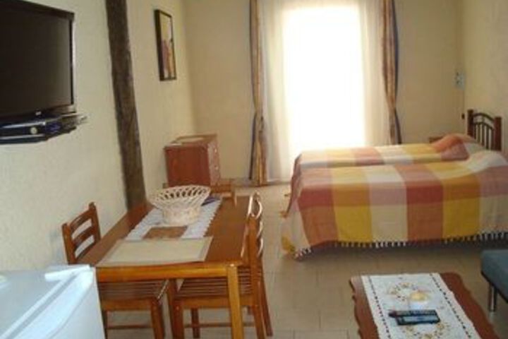 Room 28 of 61
