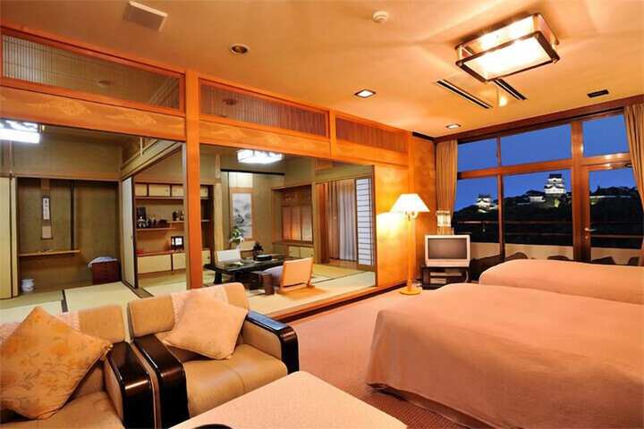 Room 7 of 38