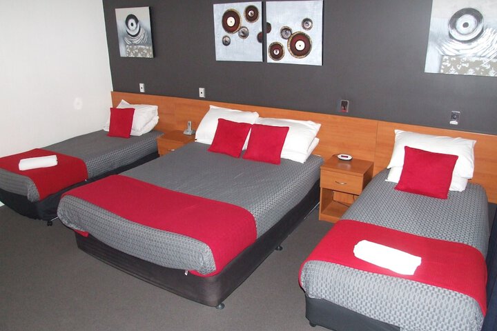 Room 9 of 159
