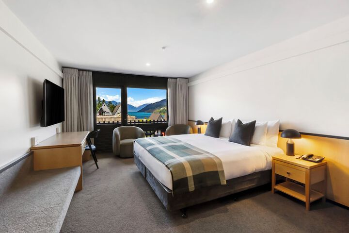 Room 21 of 61
