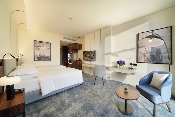 Room 19 of 64